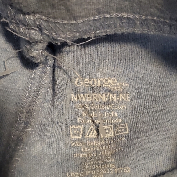 Sleeper/onesie/outfit bundle - Picture 12 of 14